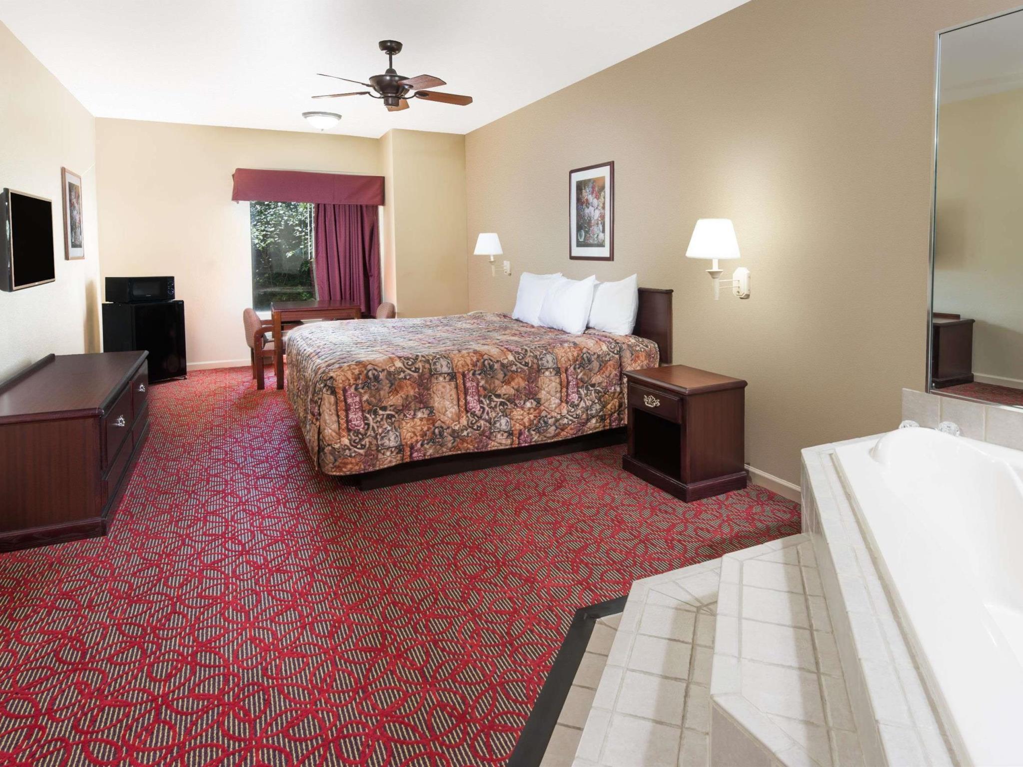 Days Inn By Wyndham St Peters/St Charles Saint Peters Exterior photo